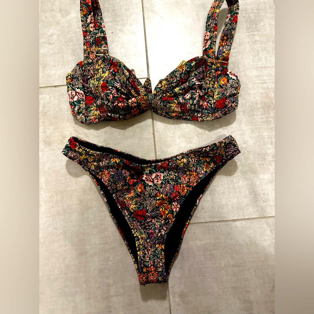 Montce Mara Floral Bikini set